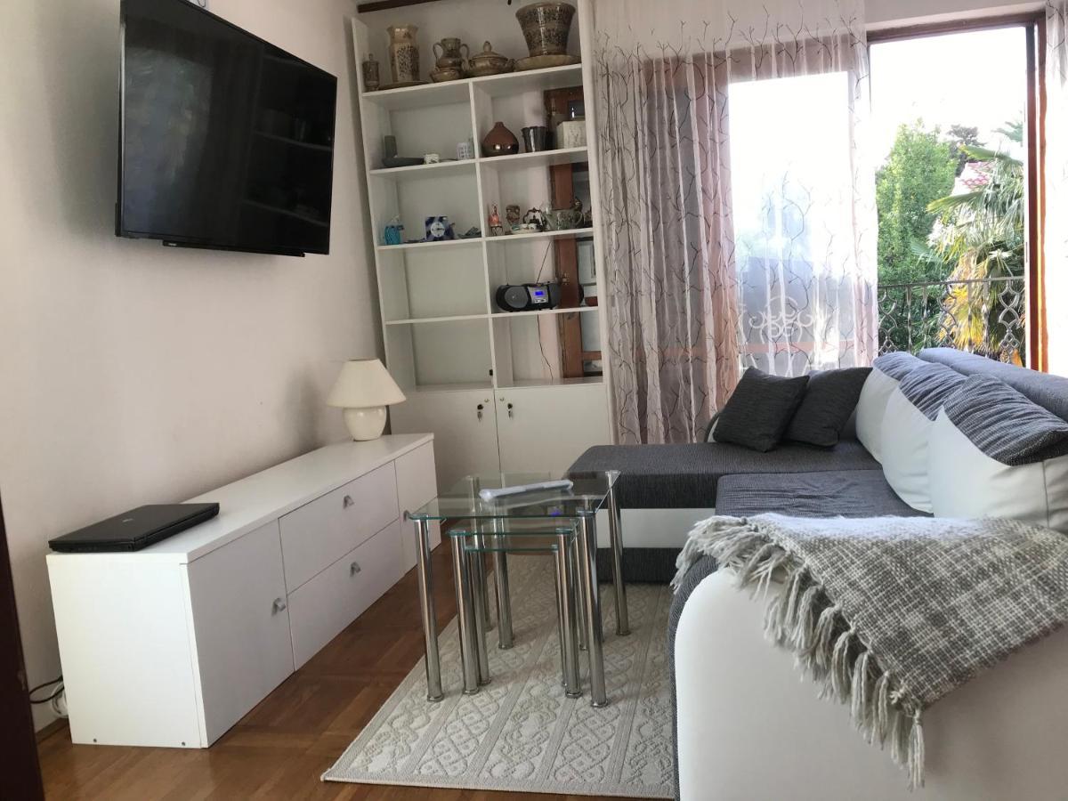 Apartment Aquamarin, Blizu Mora S Pogledom Na More, Za Do 6 Osoba Malinska Kültér fotó