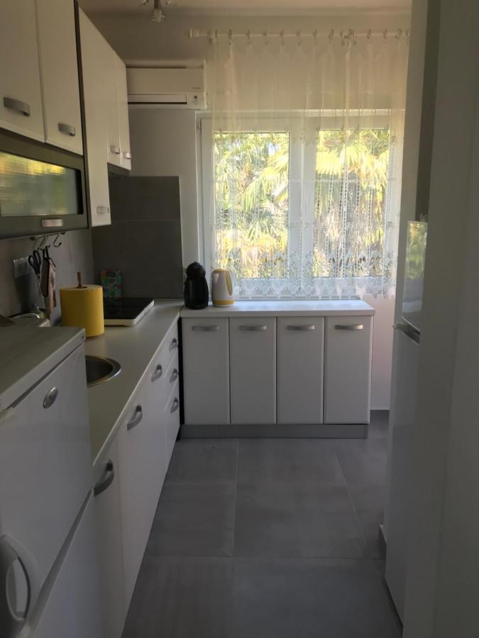 Apartment Aquamarin, Blizu Mora S Pogledom Na More, Za Do 6 Osoba Malinska Kültér fotó